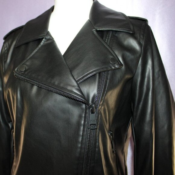 NEW DKNY Black Faux Leather Moto Jacket – Belted Waist, Asymmetrical Zip Size M - Picture 5 of 16